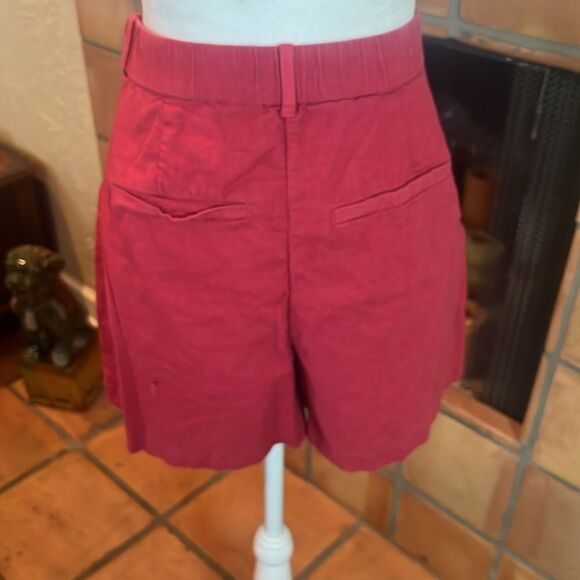 Abercrombie & Fitch Red Linen Blend Tailored Pleated Front Shorts, size M - Picture 4 of 7